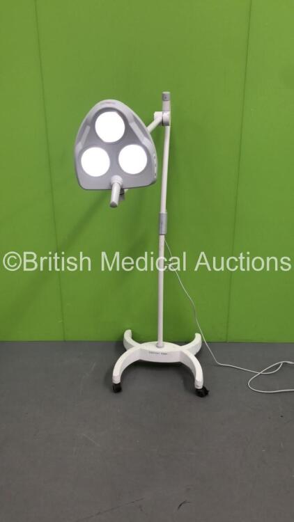 KLS Martin MarLED E3 Patient Examination/Minor Ops Light on Stand (Powers Up)