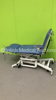 Plinth 2000 3-Way Electric Patient Examination Couch with Controller (Powers Up) - 2