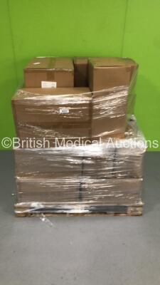 Large Pallet of Pennine ARMA Surgical and Isolation Gowns * Approx 1200 * * On Pallet *