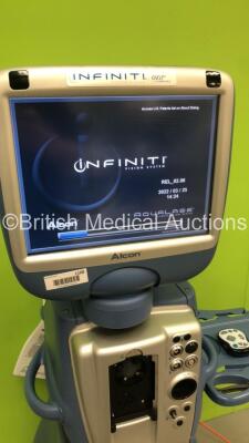 Alcon Infiniti Ozil Compatible Vision System/Phacoemulsifier Ref 210-0000-503 Software Release REL_02.06 with Footswitch (Powers Up) * Asset No FS 0113446 * * Mfd 2006 * - 6