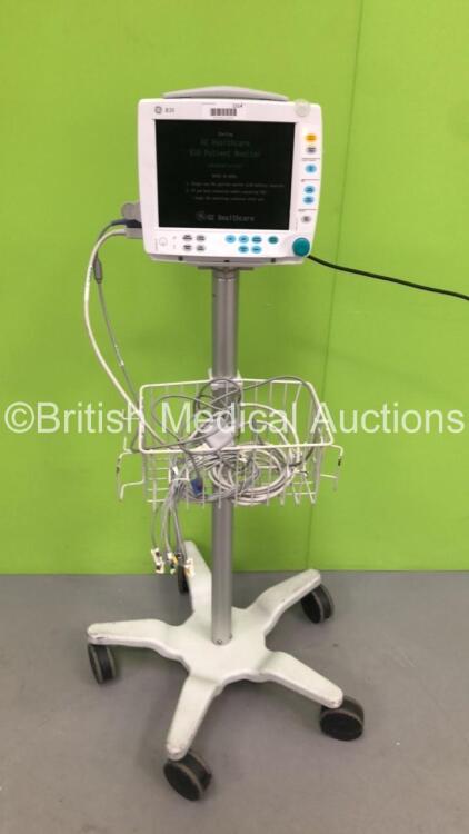 GE B30 Patient Monitor on Stand with 1 x GE E-PSMP-00 Module with NIBP,P1,P2,T1,T2,SpO2 and ECG Options,1 x SpO2 Finger Sensor and 1 x 10-Lead ECG Lead (Powers Up) * Mfd 2013 *