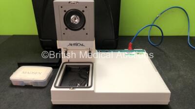 Madsen Aurical HI-Pro Otometrics Audiometer in Transport Case (Powers Up with Missing Speaker Cover-See Photo) - 2