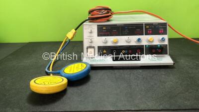 Bard System 5000 Power Plus Electrosurgical Unit with 1 x AMC Electrosurgery Footswitch (Powers Up) *W*