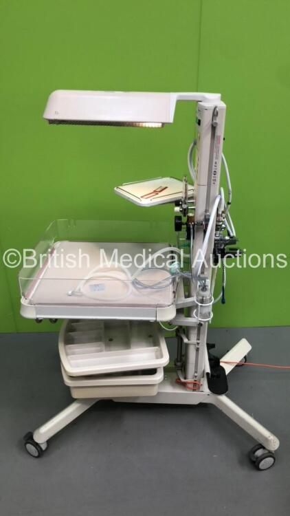 Fisher and Paykel Neopuff Infant Resuscitare with Mattress and Hoses (Powers Up) *S/N 2001-WE13000070*