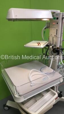 Fisher and Paykel Neopuff Infant Resuscitare with Mattress and Hoses (Powers Up) *S/N 2001-WE13000070* - 4