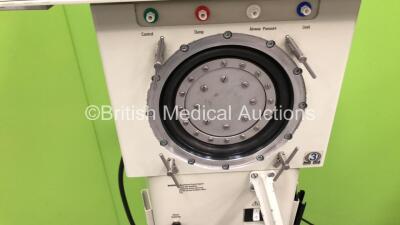 Carefusion SensorMedics 3100A Oscillatory Ventilator on Stand (Powers Up) *S/N BAW011425* - 3