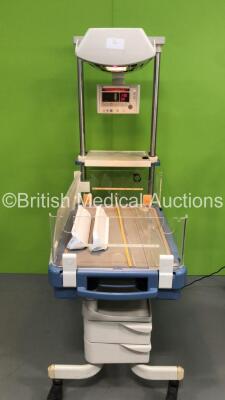 Drager Babytherm 8010 Infant Incubator (Powers Up - Missing Side Panels - See Pictures) *S/N ARWK-0026*