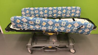 Anetic Aid QA3 Hydraulic Patient Trolley (Hydraulics Tested Working - Side Rail Loose)