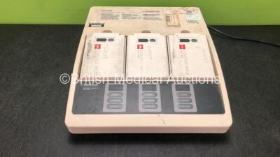 Medtronic Battery Support System 2 Charger *Mfd 2002* with 3 x Batteries (No Power)