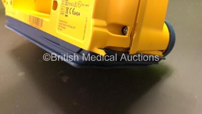 3 x LSU Suction Units with 2 x Cups (All Power Up, 1 x Damaged Casing - See Photos) - 6