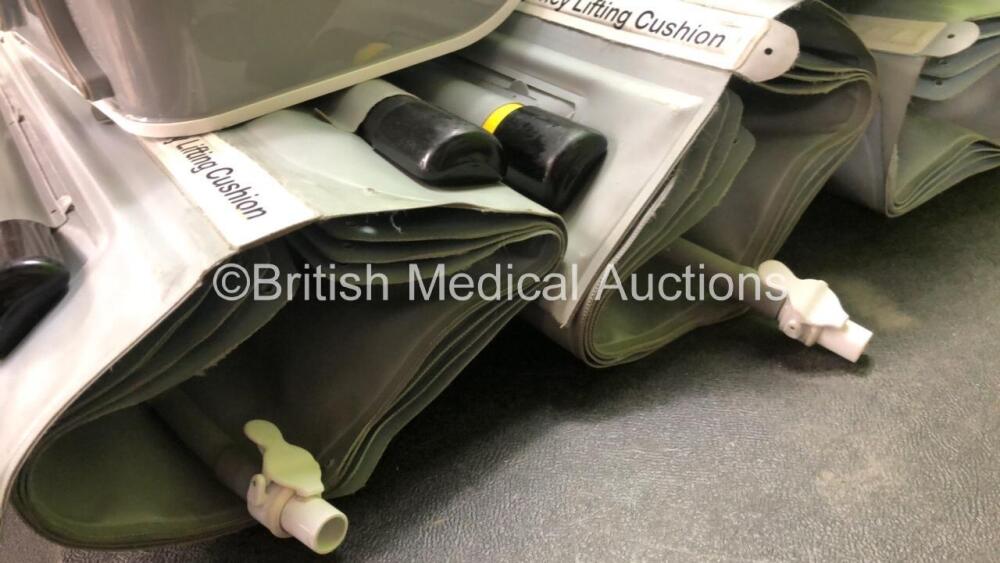 https://auctions.britishmedicalauctions.co.uk/images/lot/5138/513805_0.jpg?1652355369