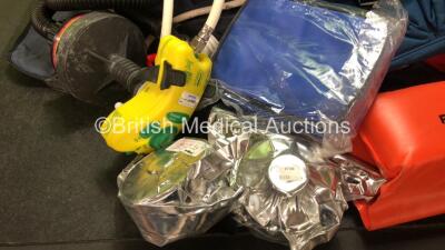 Mixed Lot Including Evac U Splints, Carry Bags 1 x Ferno Frac Immobiliser and 1 x Pneupac VR1 Airmax Valve - 3