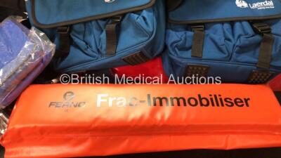 Mixed Lot Including Evac U Splints, Carry Bags 1 x Ferno Frac Immobiliser and 1 x Pneupac VR1 Airmax Valve - 4