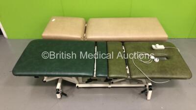 1 x Akron Electric Patient Examination Couch with Controller (Powers Up) and 1 x Nesbit Evans Hydraulic Patient Examination Couch (Hydraulics Tested Working) *S/N FS0207413*