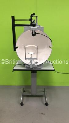 Haag-Streit Bern Zone Vision Field Test Projection Perimeter on Hydraulic Table (Powers Up with Good Bulb) *S/N S9406054*