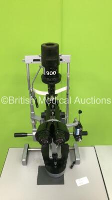 Haag Streit Bern SL900 Slit Lamp with Binoculars, 2 x 12,5x Eyepieces and Tonometer on Hydraulic Table (Powers Up) *S/N 900.2.1.53409* - 3