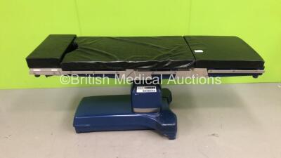 Maquet 1132.01A0 Electric Operating Table with Cushions (Powers Up) *S/N 02298* **Mfd 2002**