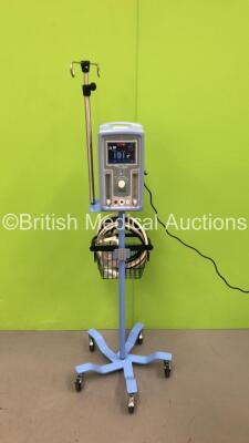 Viasys Infant Flow SiPAP Unit on Stand Part No 675-CFG-004 with Transducer (Powers Up) *S/N AJN03049* **Mfd 10/2008*