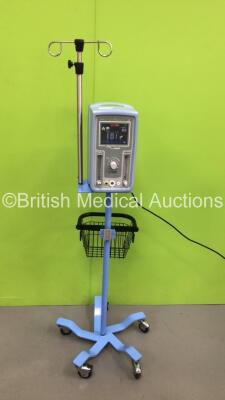 Viasys Infant Flow SiPAP Unit on Stand Part No 675-CFG-004 (Powers Up) *S/N AJN02943* **Mfd 08/2008**