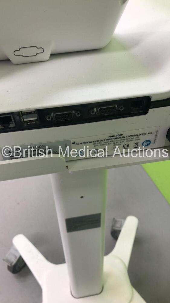 GE MAC 2000 ECG Machine on Stand Ref 2056333-001 (Powers Up - Side Printer  Cover will Not Close) | May 2022 Mixed Medical Equipment - British Medical  Auctions