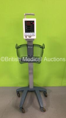 Datascope Duo Patient Monitor on Stand (Powers Up) *GH*