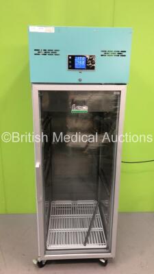 Lec Model PGR600UK Pharmacy Refrigerator (Powers Up) *30500001444440365*