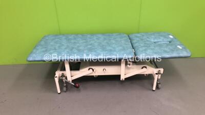 Akron Hydraulic Patient Examination Couch (Hydraulics Tested Working - Body Cushion Not Attached - See Pictures)