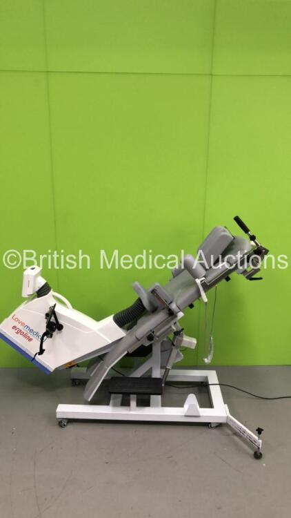 Reclining Ergoline Ergoselect Ergometer with Controller (Powers Up)