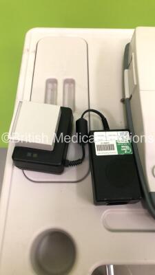 Verathon BVI 3000 Bladder Scanner Part No 0570-0090 with Transducer, 2 x Batteries and Battery Charger (Powers Up) *S/N 06022471* - 4