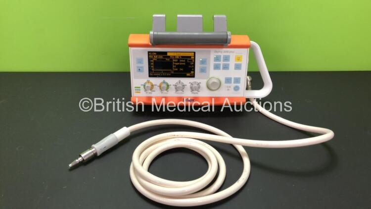 Drager Oxylog 3000 Plus Transport Ventilator Software Version 01.08 *Mfd 2011* with 1 x Hose and 1 x Power Supply (Powers Up with Slight Damage to Casing - See Photos)