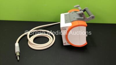 Drager Oxylog 3000 Plus Transport Ventilator Software Version 01.08 *Mfd 2011* with 1 x Hose and 1 x Power Supply (Powers Up with Slight Damage to Casing - See Photos) - 7