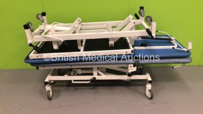 2 x Huntleigh Hydraulic Patient Examination Couches (Hydraulics Tested Working) *S/N 43957*