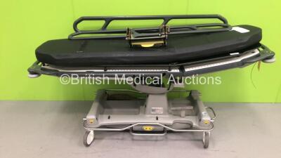 Anetic Aid QA3 Hydraulic Patient Examination Couch (Hydraulics Tested Working - Damaged Side Rail - See Pictures) *S/N NA*