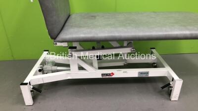 Medi-Plinth Hydraulic Patient Couch (Hydraulics Tested Working - Rips to Cushions- See Photos) - 2