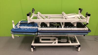 2 x Huntleigh Hydraulic Patient Examination Couches (Hydraulics Tested Working - Rips to Cushions - See Pictures) *S/N 43602*