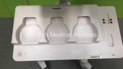 Philips Avalon FM30 Fetal Monitor on Stand with Philips Avalon CL Transducer Docking Station (Powers Up) *S/N DE45825134* - 3