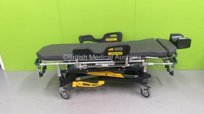 Ferno Megasus Bariatric Heavy Duty Hydraulic Ambulance Stretcher with Mattress and Head Rest (Hydraulics Tested Working)