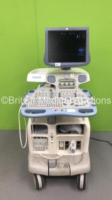 GE Vivid 7 Dimension Flat Screen Ultrasound Scanner *S/N 12256V7L* **Mfd 02/2010** Application Software Version 7.3.0 System Software Version 3.0.2 with 1 x Transducer / Probe (M4S Ref 5129041 *Mfd 06/2015*) (Powers Up - Damage / Cracks to Machine - Repa