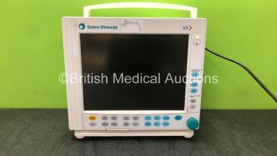 Datex Ohmeda S5 Patient Monitor (Powers Up with Blank Display-See Photos)