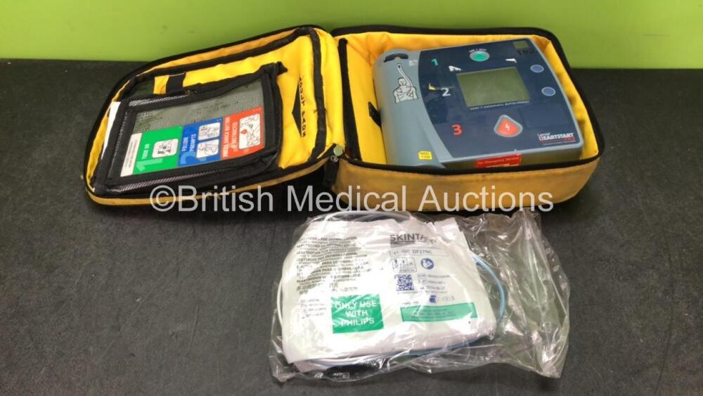 Laerdal Heartstart FR2 Defibrillator with 1 x Philips M3863A Battery
