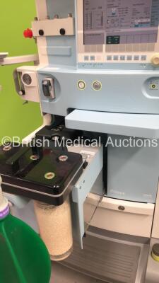 Drager Primus Infinity Empowered Anaesthesia Machine Software Version - 4.30.00 Operating Hours - Ventilator 2111 h - Mixer 12779 h with Hoses (Powers Up) *S/N ASCJ-0076* - 4