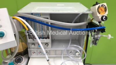 Datex-Ohmeda Aestiva/5 Anaesthesia Machine with Datex-Ohmeda 7100 Ventilator Software Version 1.4 with Bellows, Absorber and Hoses (Powers Up) *S/N AMVK00155* - 4