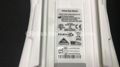 GE Dinamap Ref- 2016793-002 Patient Data Module with ECG, Temp/CO, P1/P3, P2/P4, SpO2 and NIBP Options *Mfd 2014* (Powers Up with Good Battery) **SA314473332GA** - 3