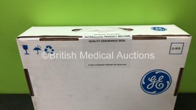 GE L8-18i-RS Ultrasound Transducer / Probe *Mfd - 05/2021* in Case (Unused in Original Box and Packaging, Box Seal Cut for Photographic Purposes, See Photo for Uncut Seal, Untested) - 2