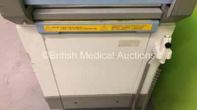 GE AMX 4 Plus - IEC Mobile X-Ray Model No 2275938 (Powers Up with Key - Key Included - General Marks / Damage to Machine - See Pictures) *S/N 1010124WK4* **Mfd 10/2006** - 3