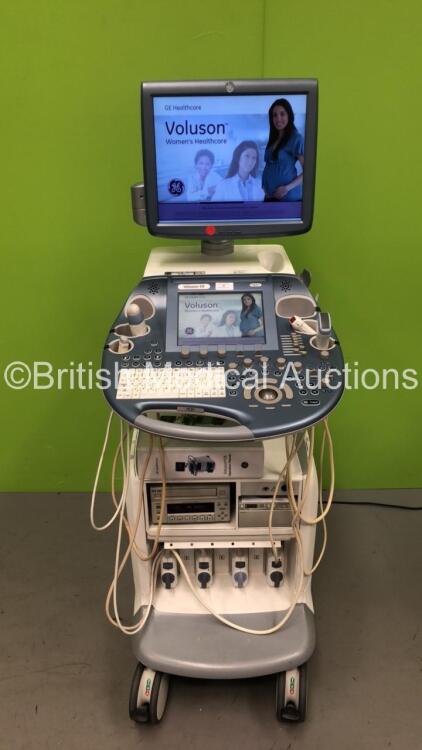 GE Voluson E8 Expert Flat Screen Ultrasound Scanner *S/N D19356* **Mfd 03/2013** Software Version EC200 (13.0.1.188) with 4 x Transducers / Probes (M6C Ref 5181441 *Mfd 01/2020* / RNA5-9-D Ref H48651MY *04/2008* / S4-10-D Ref 5394804 *Mfd 11/2012* and 3S-