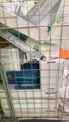 Cage of Consumables Including Genesys Banded Bags, McGrath MAC 2 Laryngoscope Blades and Smith and Nephew Renasys Go (Cage Not Included - Out of Date) - 6