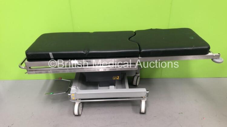 Anetic Aid QA2 Hydraulic Patient Trolley with Cushions (Hydraulics Tested Working)