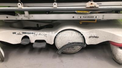 Stryker Big Wheel Patient Trolley with Mattress (Hydraulics Tested Working - Missing Pedal - See Pictures) - 2