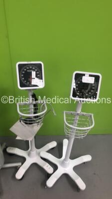 1 x Stryker Cast Vac with Handpiece (Powers Up) and 2 x Blood Pressure Meters on Stands *S/N 1110688* - 2